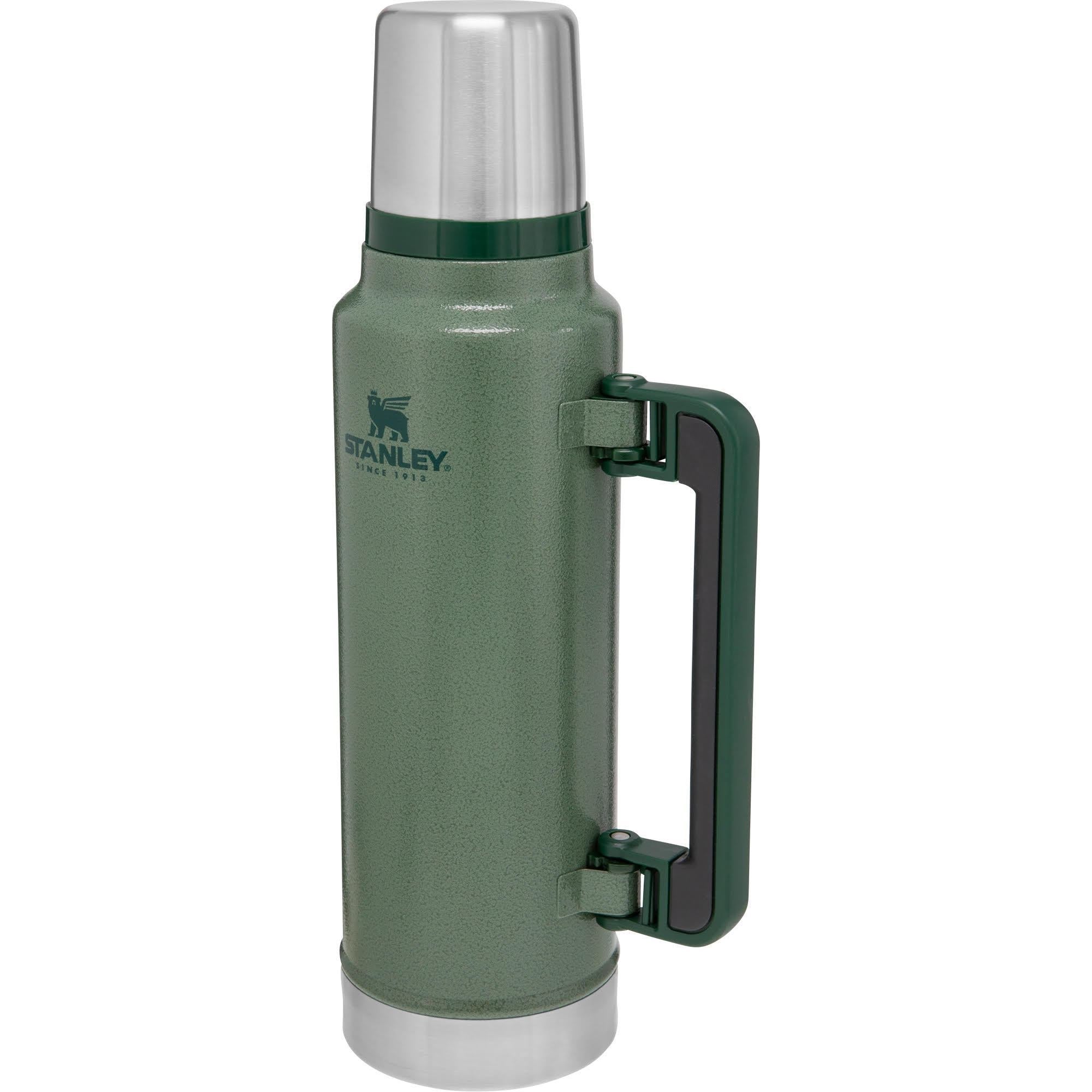 TERMO STANLEY CLASICO 1 LT VERDE CON PICO CEBADOR